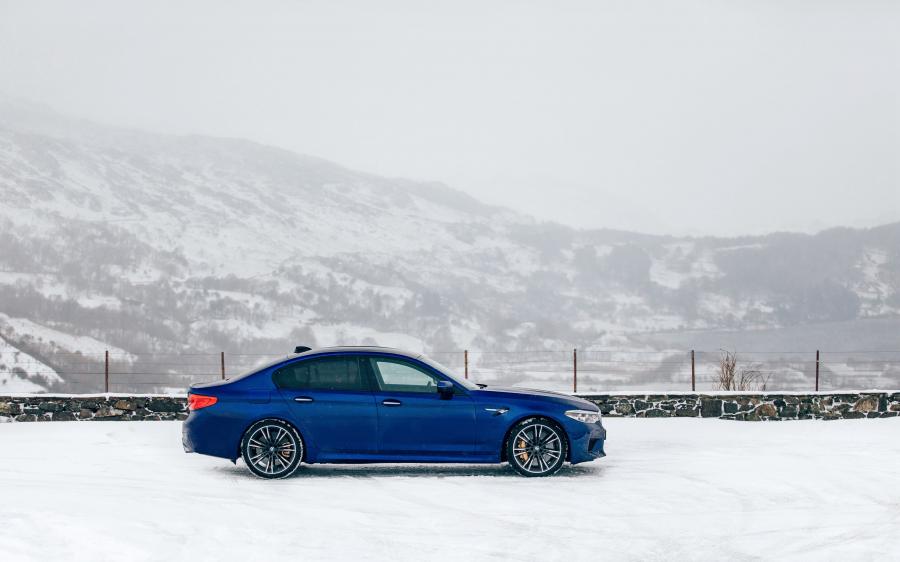  BMW M5 (F90) 2018 года  (UK) (фото 24 из 40)